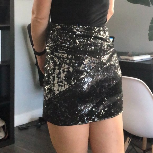 Dynamite Sparkle Mini-Skirt - Picture 8 of 8